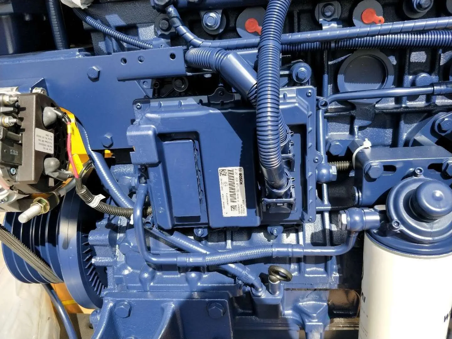 Weichai M33 propulsion marine Diesel engine 350HP to 1200HP with gear box For Boats on sale