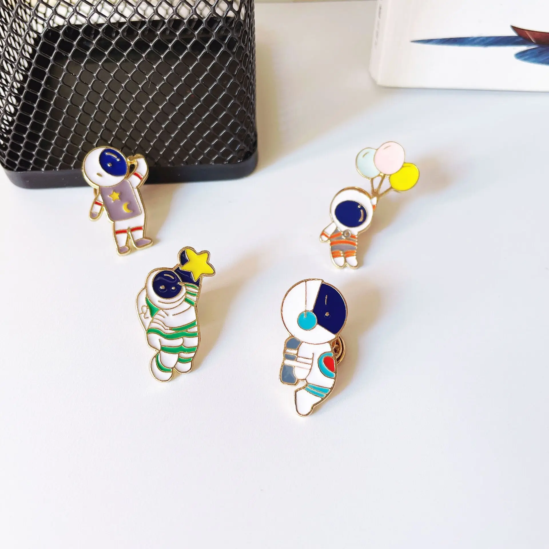 Astronaut Metal Logo Plate Custom Badge Pin Metal Badge Car Metal Badge