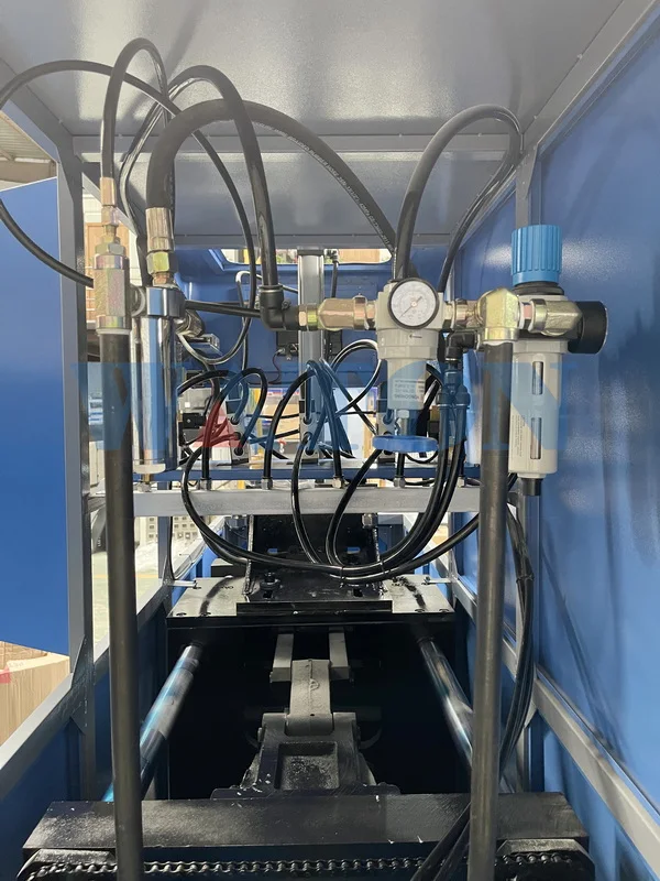 Factory Manufacturing Plastic 20 L 5 Gallon Bottle Blow Molding Machine Semi Automatic Blowing PET Machine Price