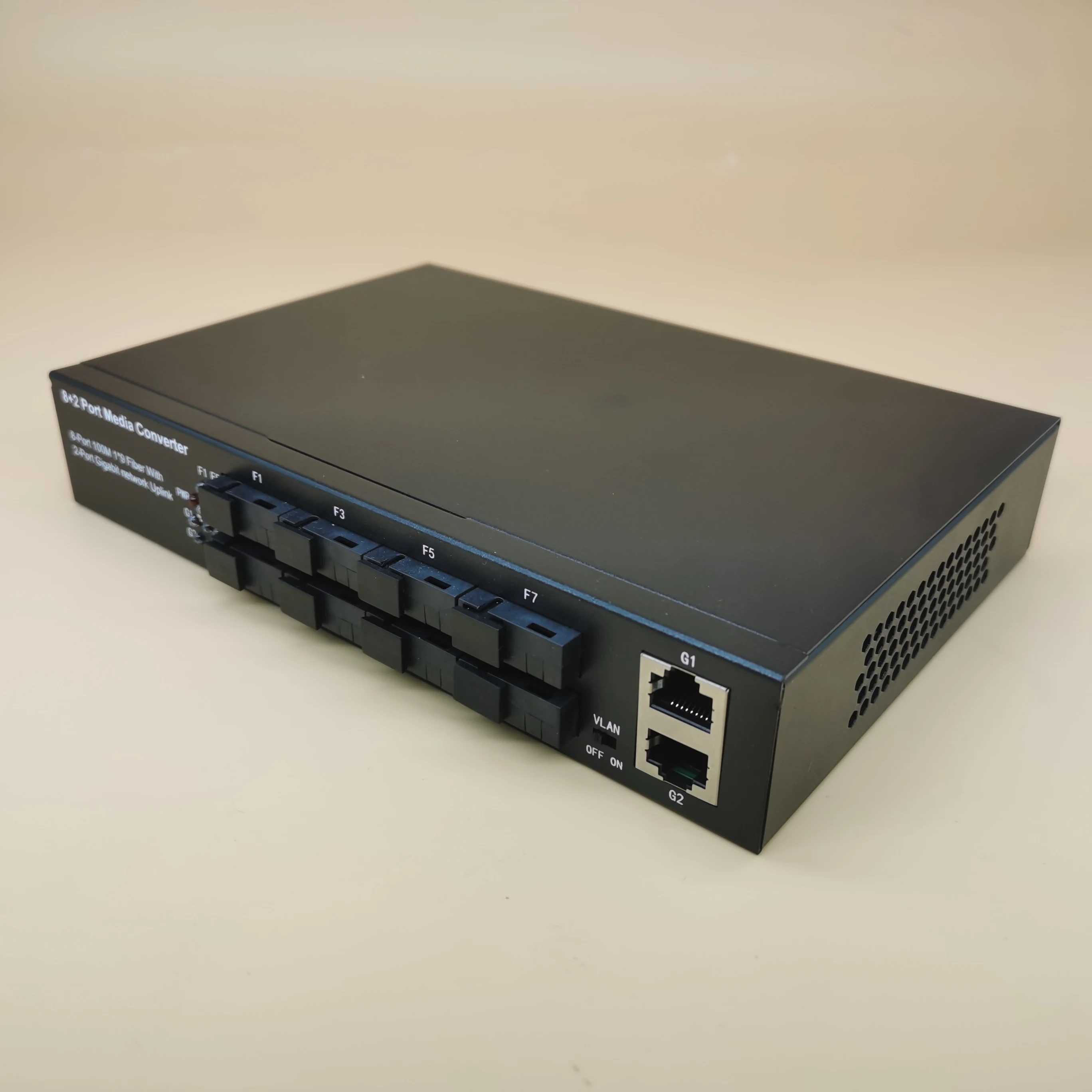 
16 100m fiber SC interface, 2 Gigabit uplink Ethernet interface, 16 channel convergence switch 