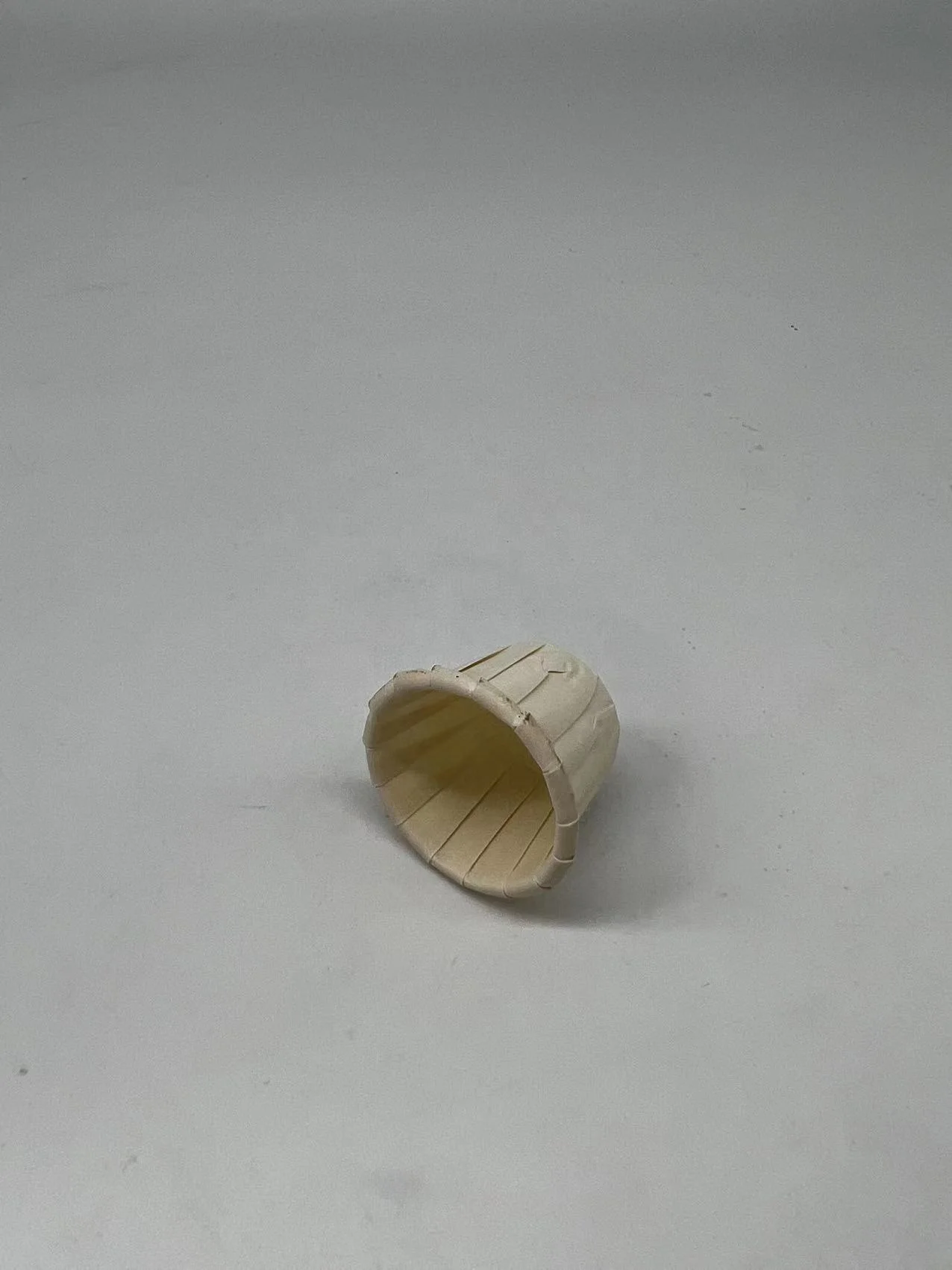 Super small personalized cup 1oz High gram oil proof paper 80g for snack medicine sauce paper cup