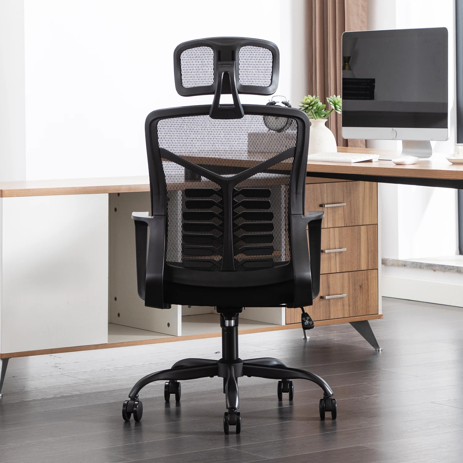 Modern Mesh Task Chair Adjustable Headrest Factory Direct Executive Swivel Chair Meeting Room Executives Ergonomic Office Chair