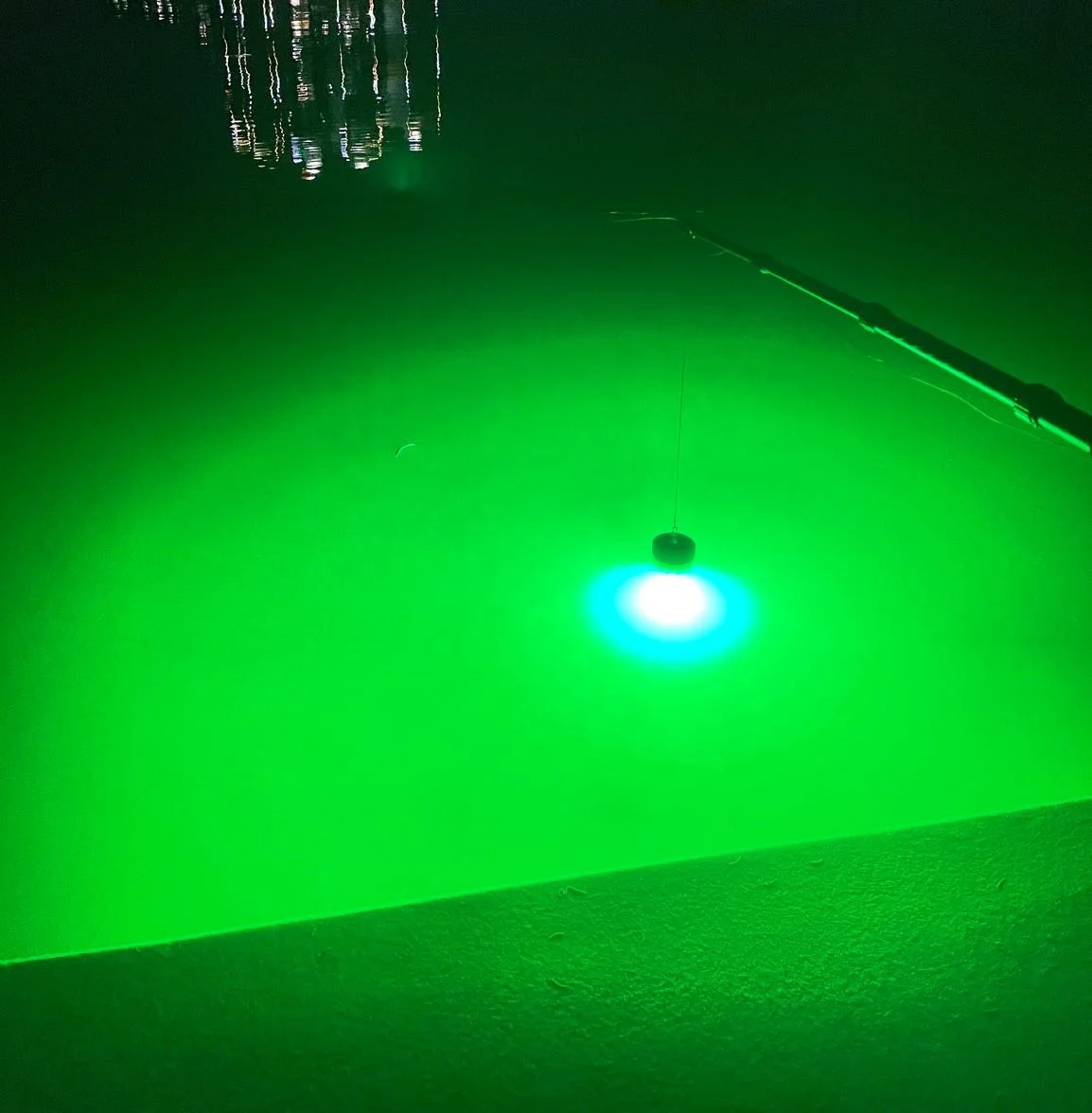 Rechargeable underwater Fish light 200W IP68 for Salmon Farming Deep Sea Fishing Green White Fish Lures Lighting Fishing Lights