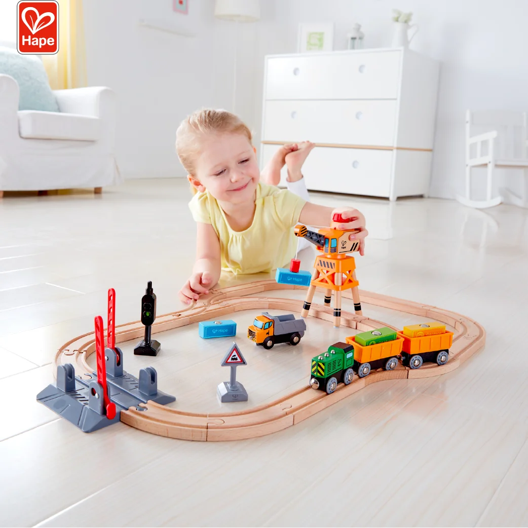 Custom Multifunctional Fishing Educational Beench Wooden Railway Crossing & Crane Set  for Age Group 3Y+