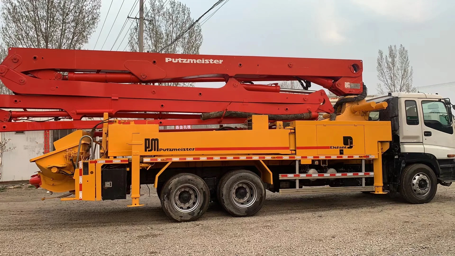 Multi Hot sale used Putzmeister x ISUZU 38 meters hydraulic concrete pump truck