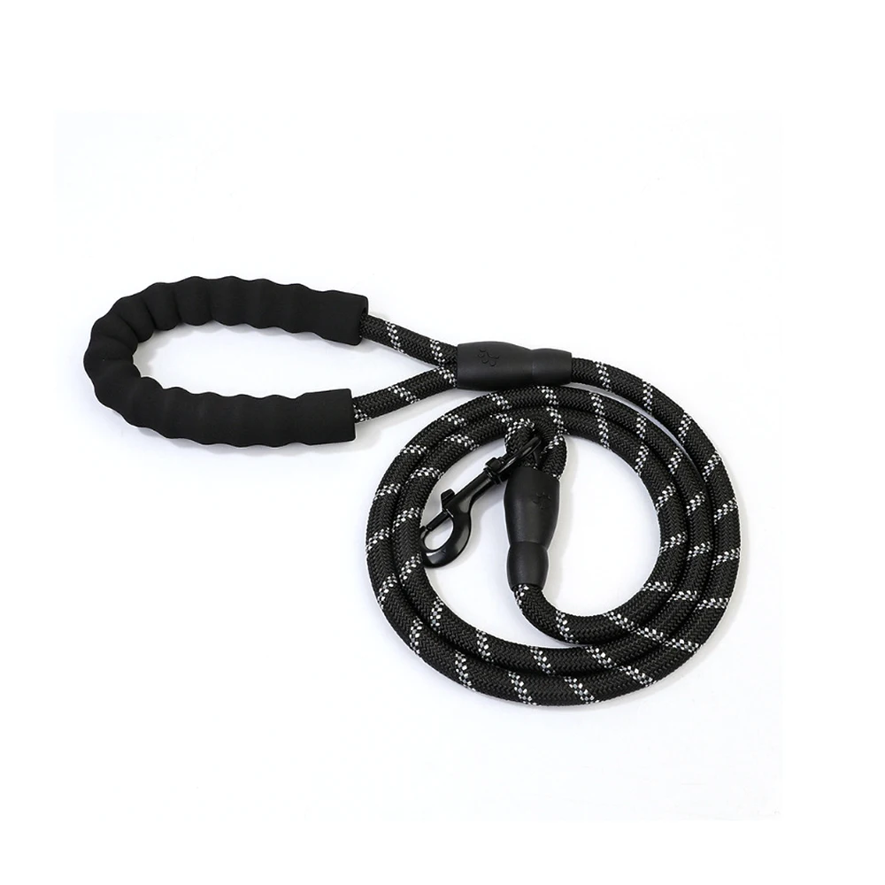 Manufacturers provide multiple colors to correct dog behavior pet leashes dog supplies wholesaler