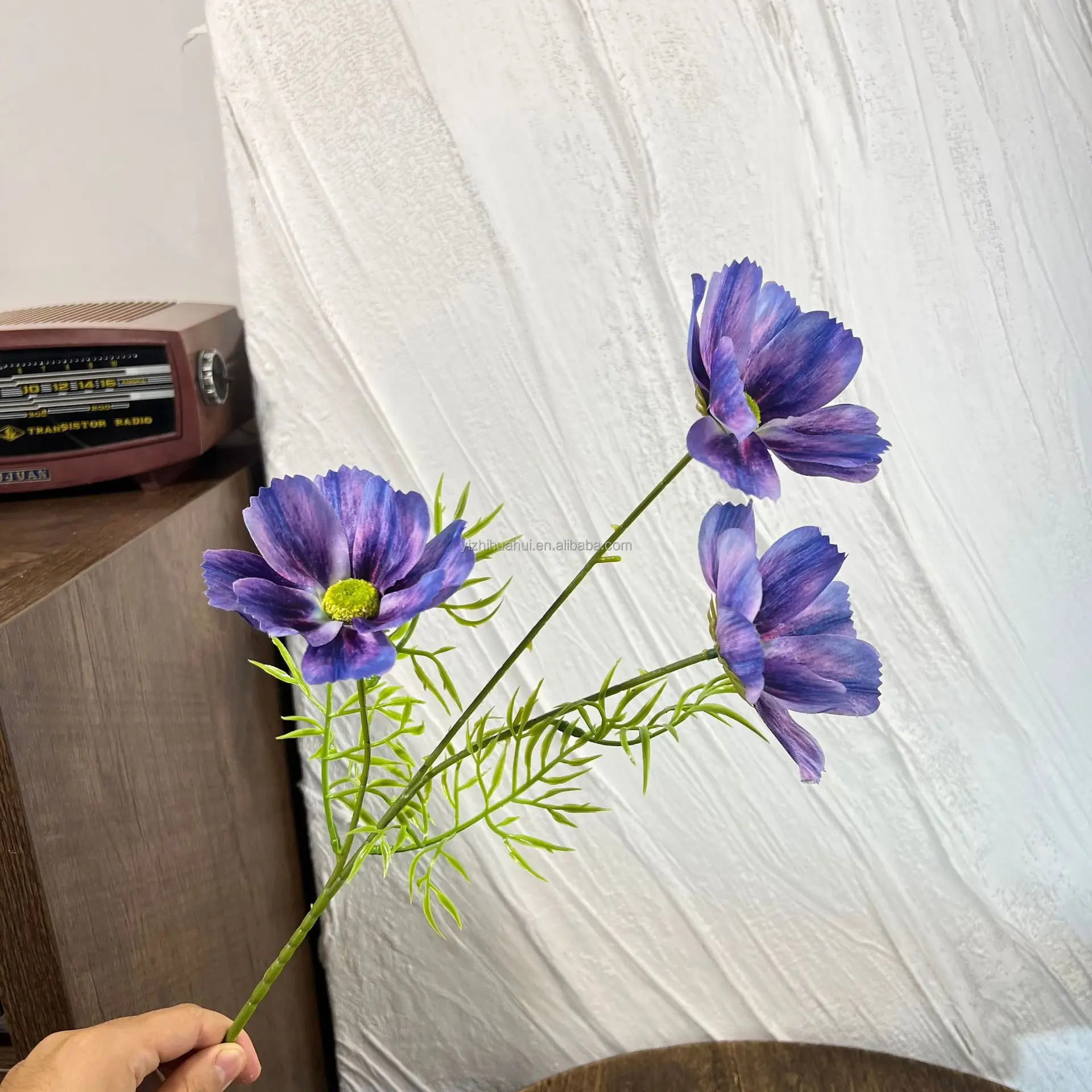 Wholesale 3 Heads Artificial Real Touch Daisy Chrysanthemum Flower Cosmos Bipinnatus Galsang Flower for Wedding Home Decoration