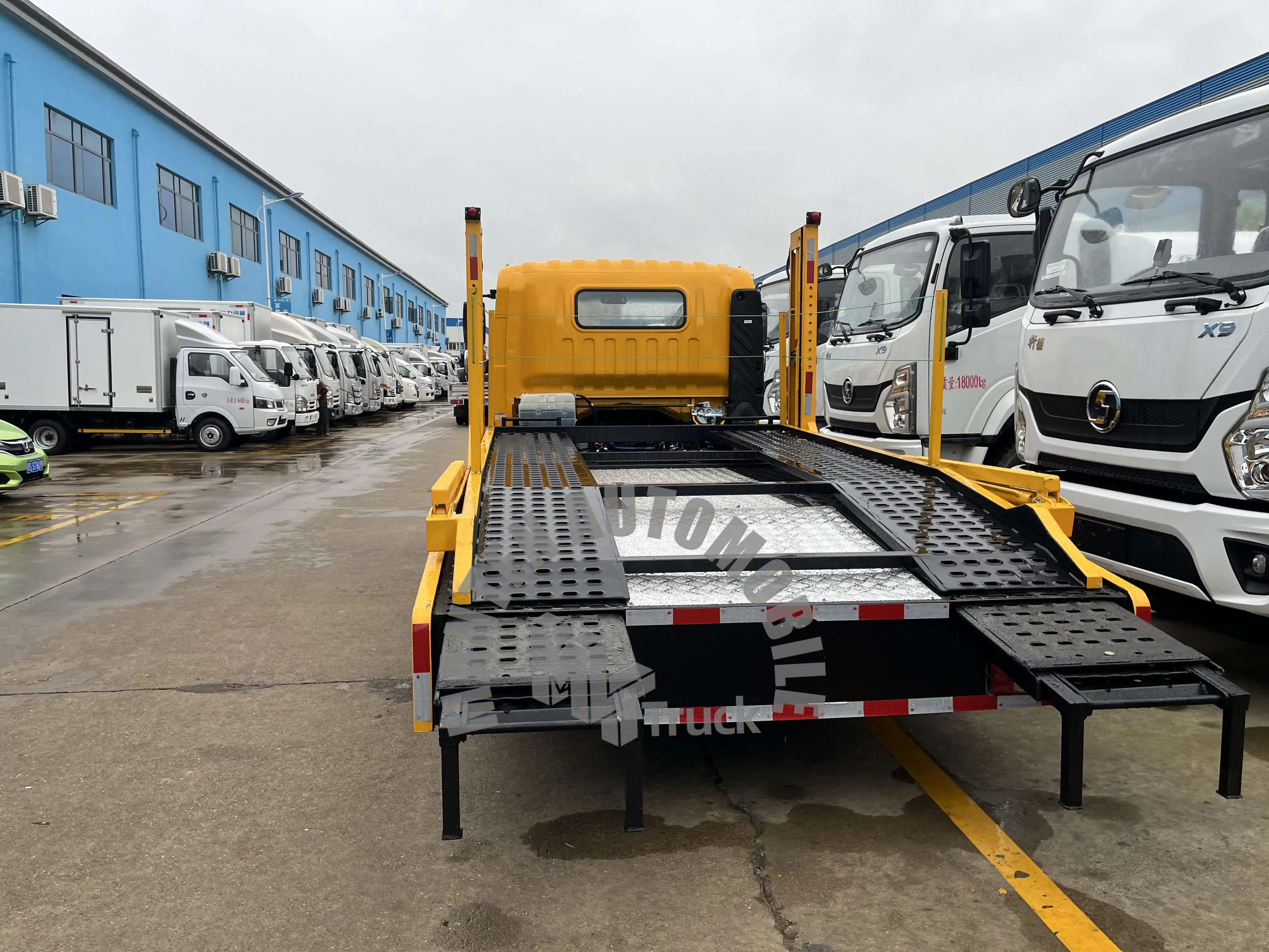 Лидер продаж многоцелевой грузовик Howo 4x2 5 тонн буксировщик бортовой эвакуатор