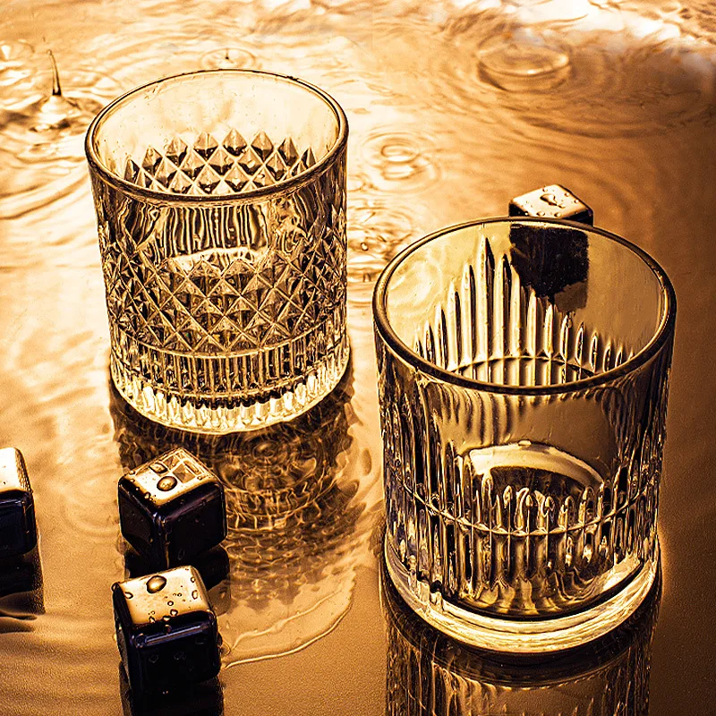 2-piece Set Crystal  Whiskey Glasses and Whiskey  Set With Gift Box for Novelty Corporate Gifts Manufacturer