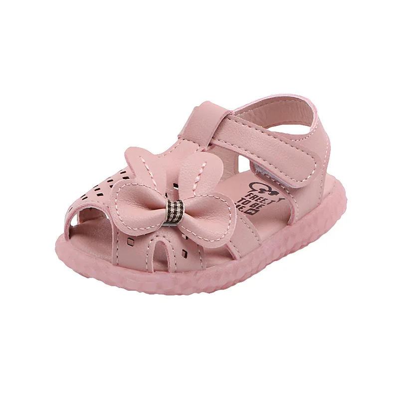 Summer New fashion soft bottom toddler shoes comfortable beach girls sandals Flower flashing princess shoes