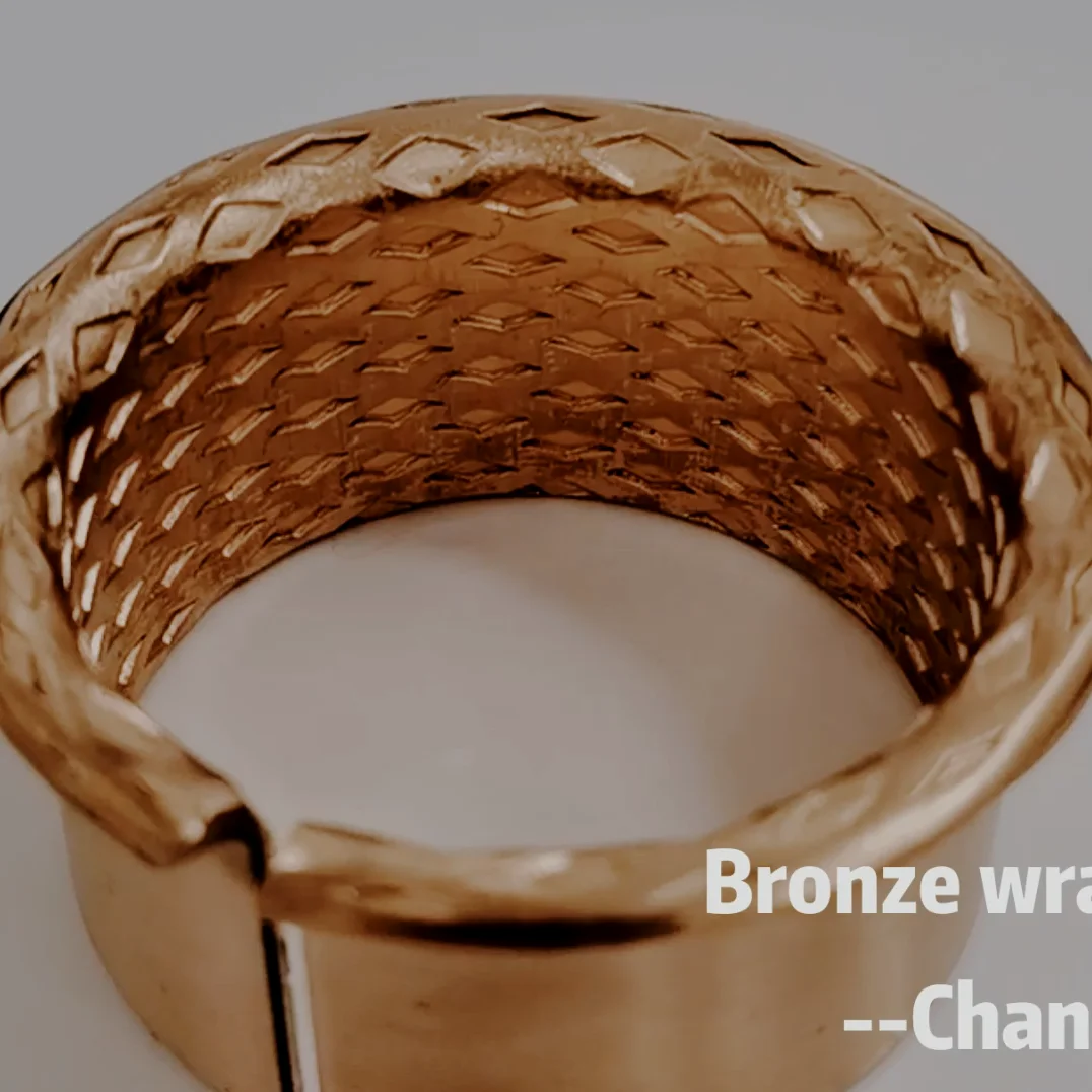 Corrosion-resistant, wear-resistant and high-capacity wrapped bronze bushing with various types of oil pockets