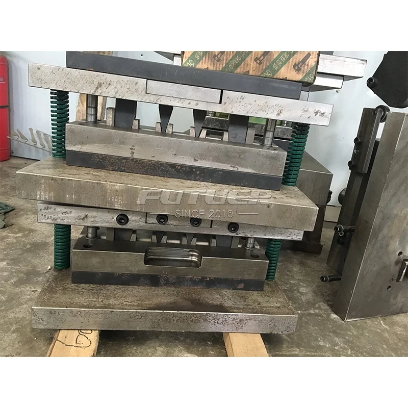 Mould manufacturer metal stamping mold terminal progressive extruding mold