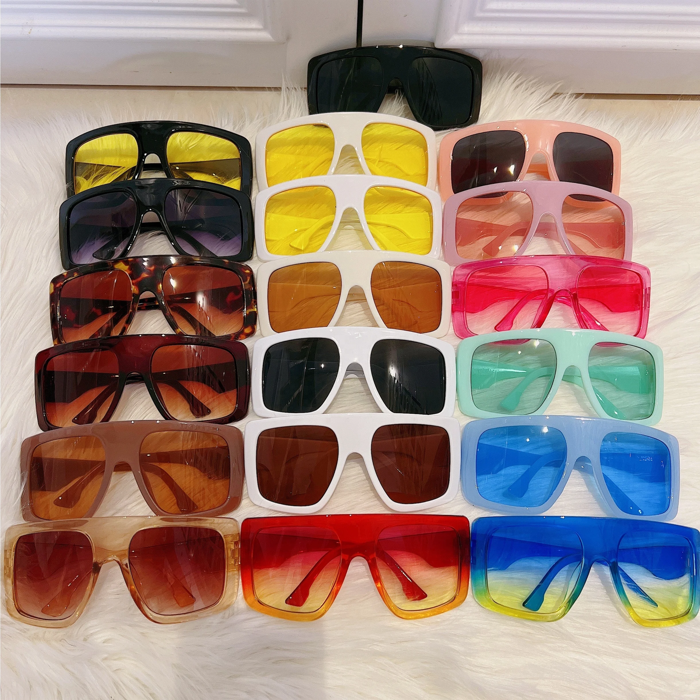 New Sunglasses Women Square Oversized Sunglasses Women Fashion Sun Glasses Lady Brand Designer Vintage Shades Gafas Oculos