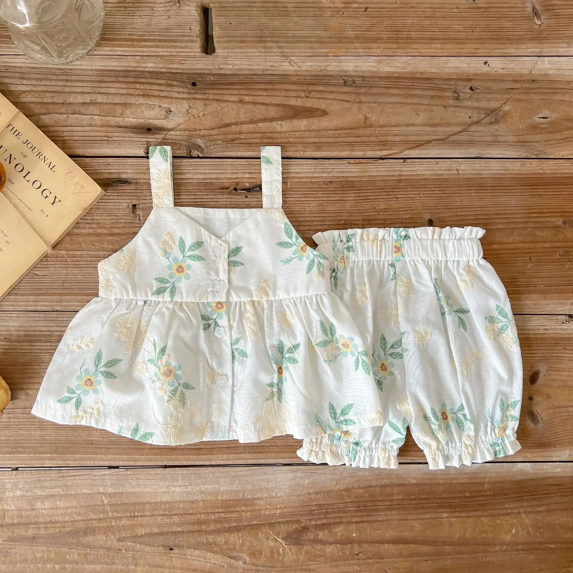 Baby Ruffle Peplum Top and Shorts Set Baby Clothing Sets Newborn 100% Cotton Floral Clothes Girl Baby 2PCS Set Summer Clothes