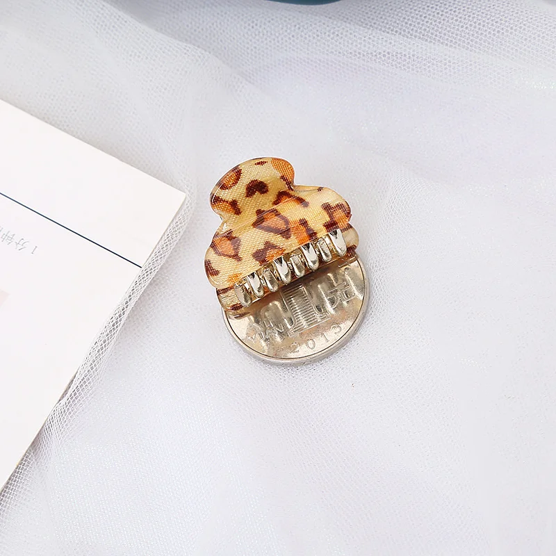 Hot Sale Leopard Hair Claw Clips Barrette Clamp Jelly Colors Acrylic Leopard Ponytail Crab Girls Hairpin Hair Accessories