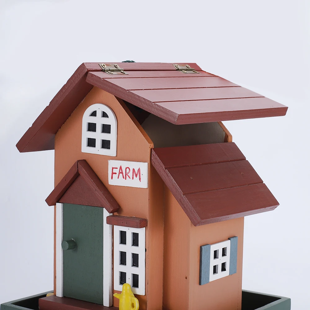 Hot Selling Outdoor Wooden Bird House Colorful Garden Bird House With Rope