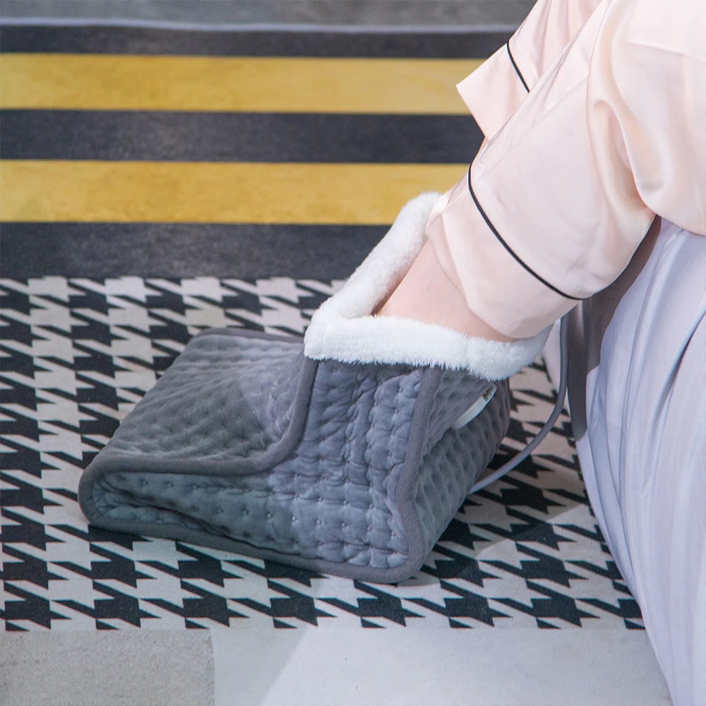 Factory spot customizable color box hot water bottle foot and hand warmers for elderly