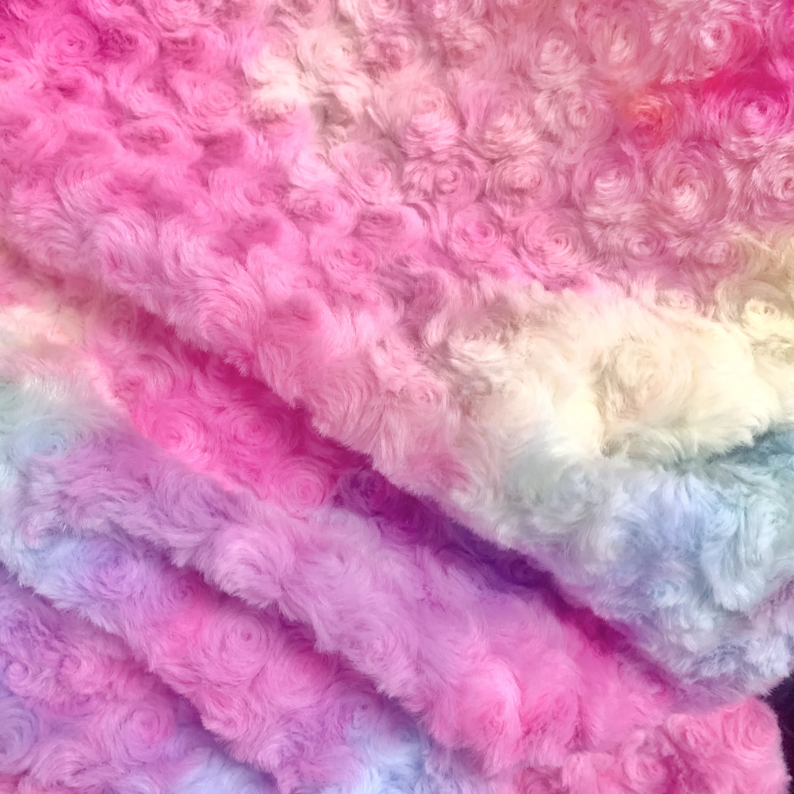 Beautiful Color changing rose swirl fur fabric tie dye  faux fur fabric for Fluffy toy throw pillows fabric