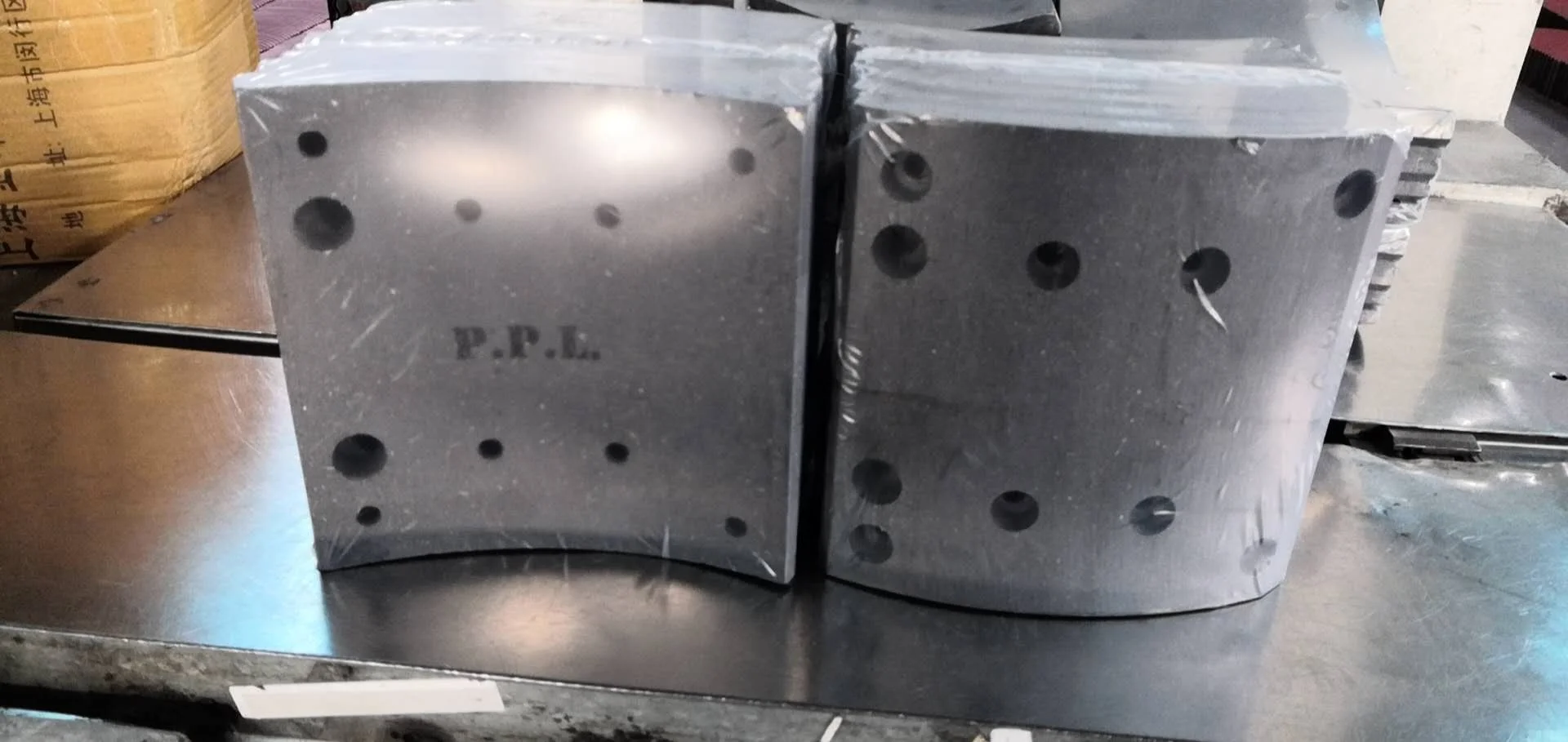 MAN  Truck brake lining 19494/19495, MP31/MP32 original heavy truck shoe brake linings Drum linings