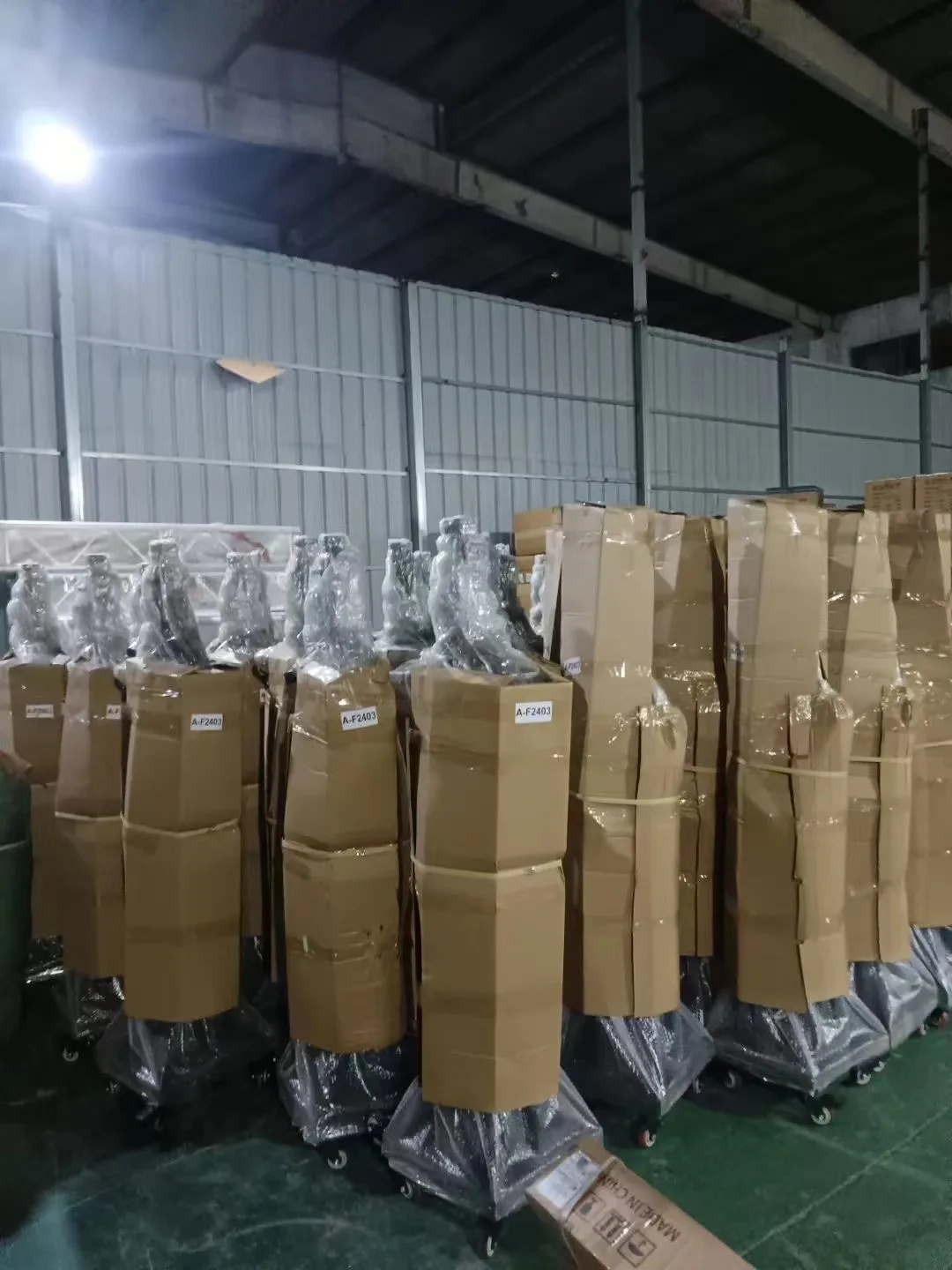 6m Heavy Duty Crank Rack Lift Tower, 250kg Load/Set, Height Adjustable, for Hanging LED Speakers and Lighting