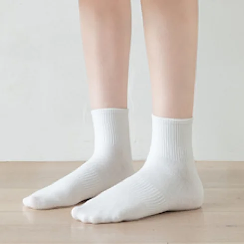 Custom Logo High Quality Man Sport Crew White Sock Young Adult Ladies Cycling Stripes Boy Tube Socks Cartoon Cute Boy Tube Socks