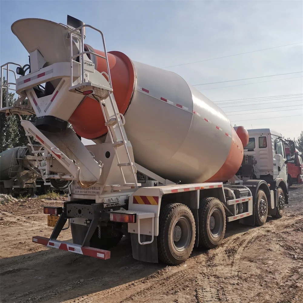 New Premium SINOTRUK for HOWO Concrete Ready Mix Truck with Supply Capacity of 15-20 Tons