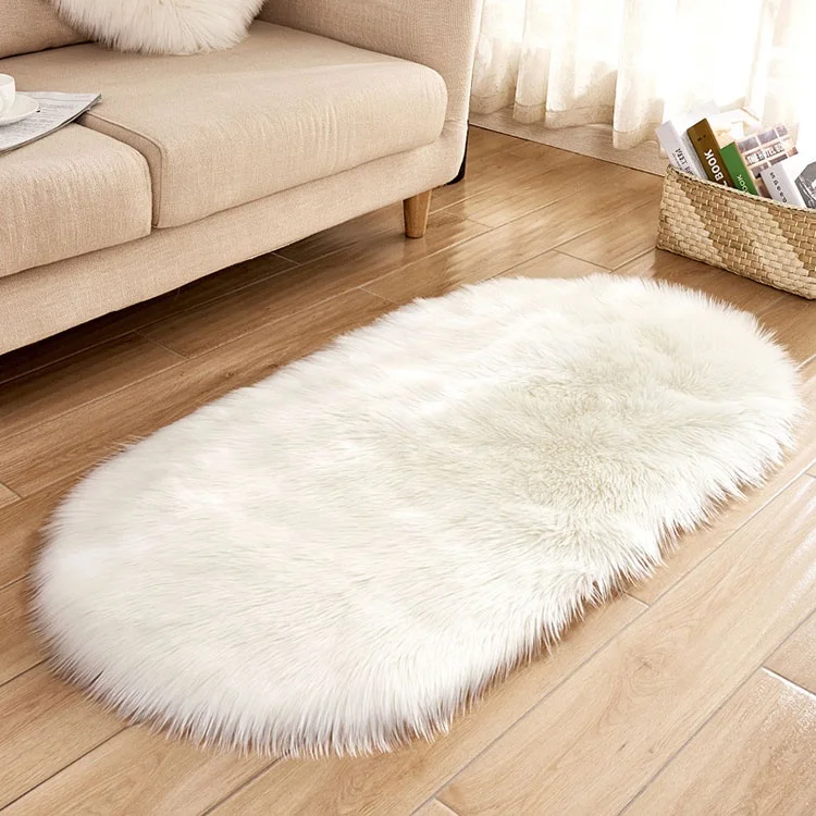 
Cute Heart Shape Fur Rugs Faux Fur Sheepskin Fur Carpet For Bedroom And Sofa Area 