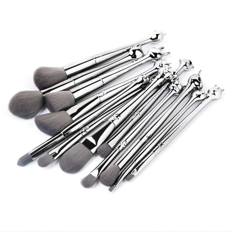 High quality private label newest 12pcs unique silver makeup brush cheap makeup brushes packaging bags makeup brush set