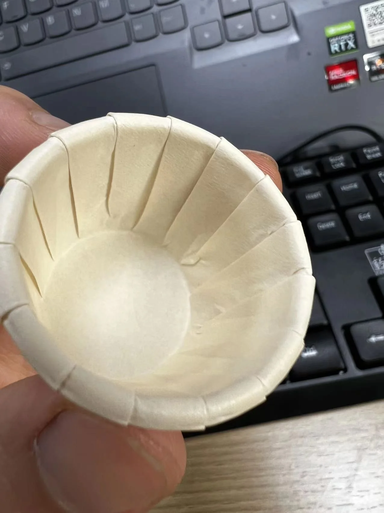 Super small personalized cup 1oz High gram oil proof paper 80g for snack medicine sauce paper cup