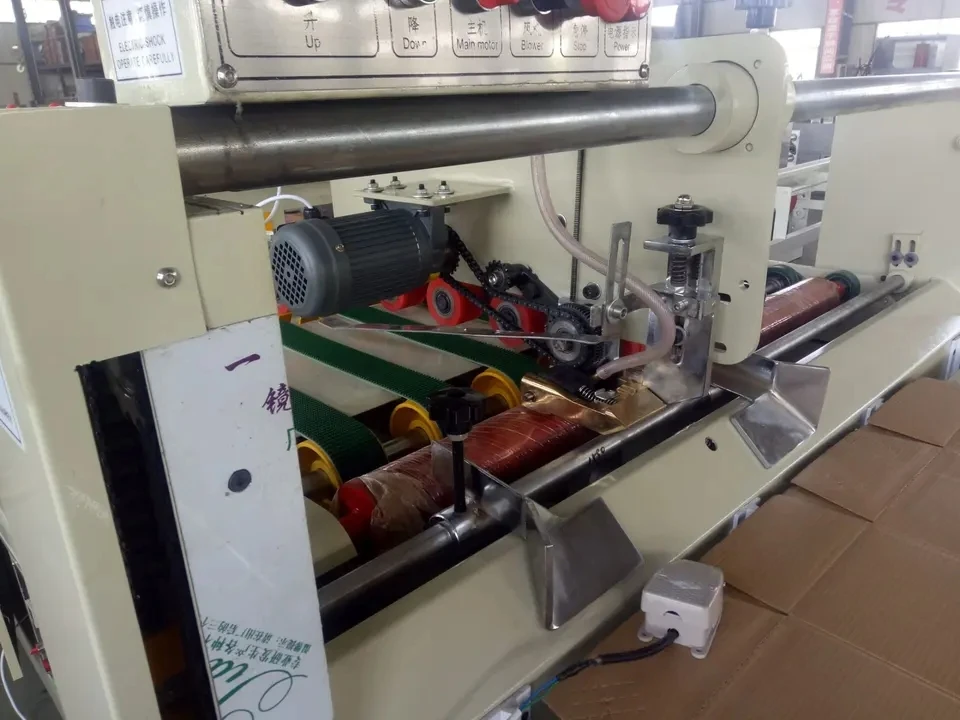 Полуавтоматическая Складная склеивающая машина MJZXJ -2 для машины по производству гофрированных картонных коробок