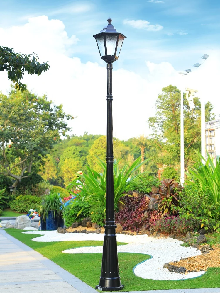 Professional manufacture outdoor decorative antique cast iron street lamp post led garden pole light