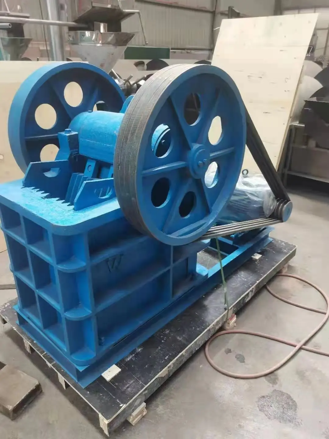 Carbon manufacture gold mesin lokomo flywheel laboratory machines  china jaw crushers factory wholesale