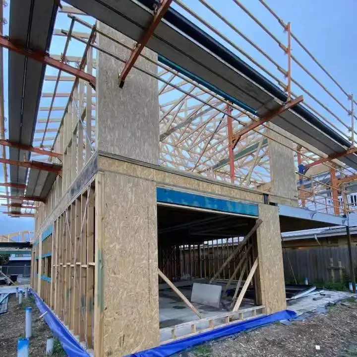 Запасная часть с рамкой алюминиевая прямоугольная труба должна быть установлена на верхних деревянных шурупах использованием стальных штифтов или ключей