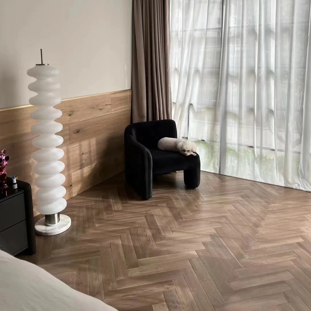 Russian multilayer parquet oak flooring for living room floor board for hotel hall black walnut wide plank timber flooring