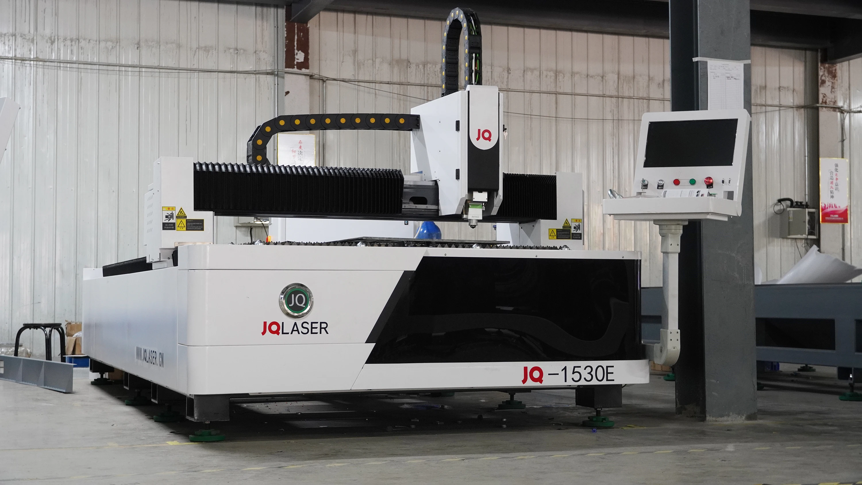  JQLASER-1530E цены по прейскуранту завода-изготовителя оптоволокный станок для лазерной резки