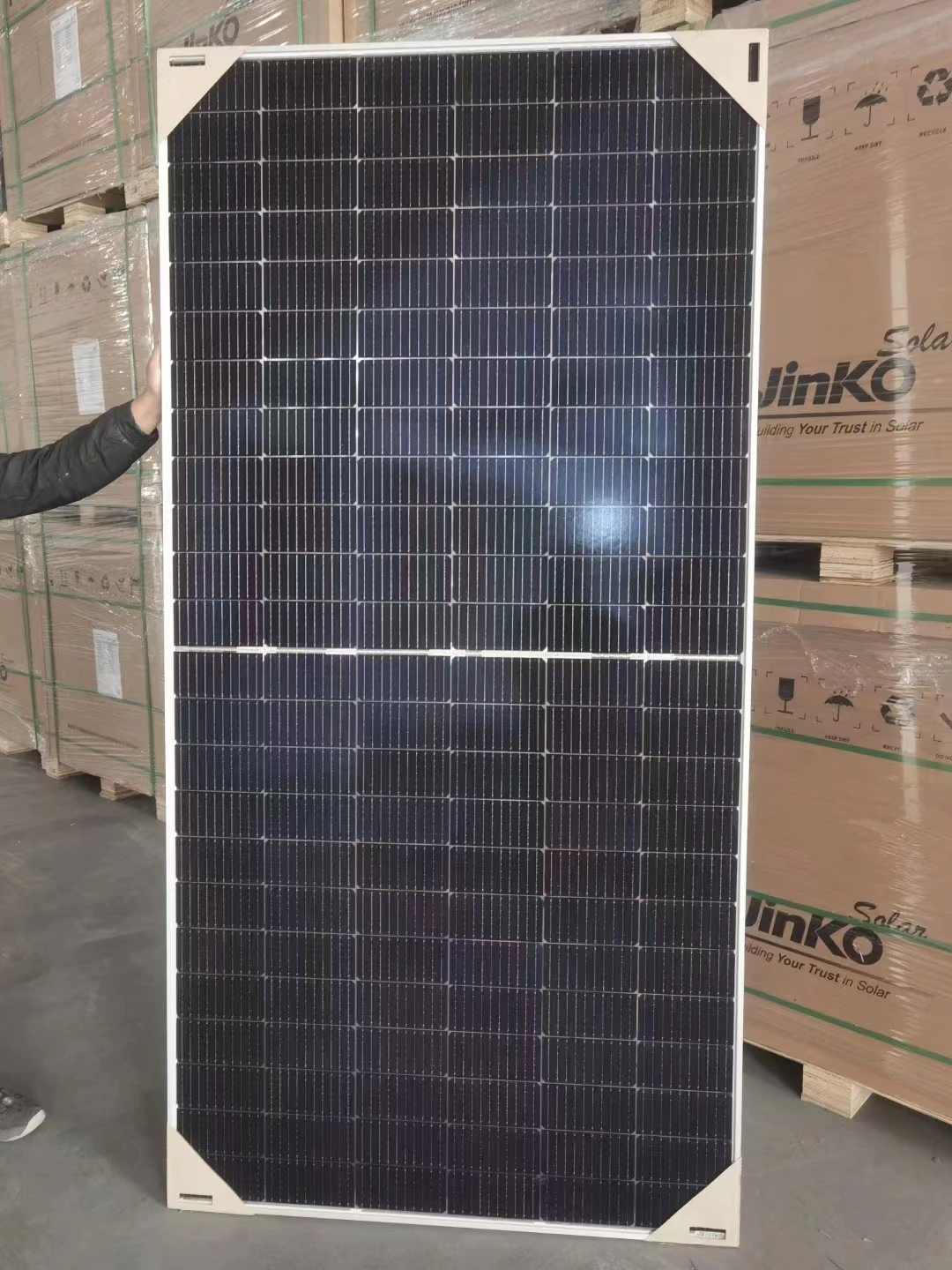 Factory Direct Supply Jinko Tiger Neo N-Type Cheap Price 620w 625W 630watts 156 Half Cell Mono Solar Panel For Solar System