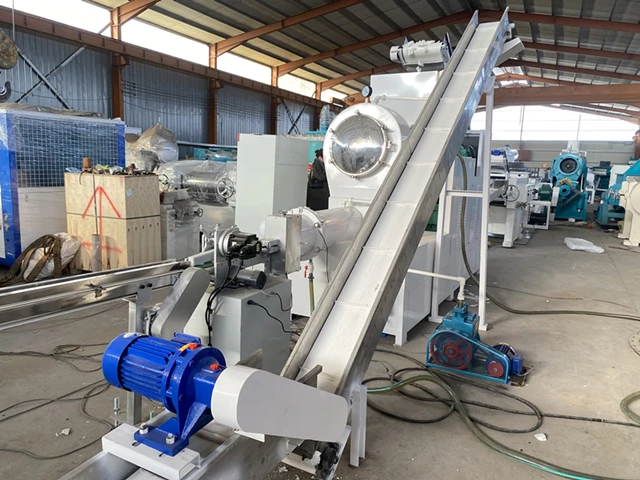 mini machine de fabrication de savons de toilette prix