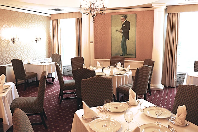 2022 New Design Stacking Wedding Support Customization Chair Banquet Furniture for Event