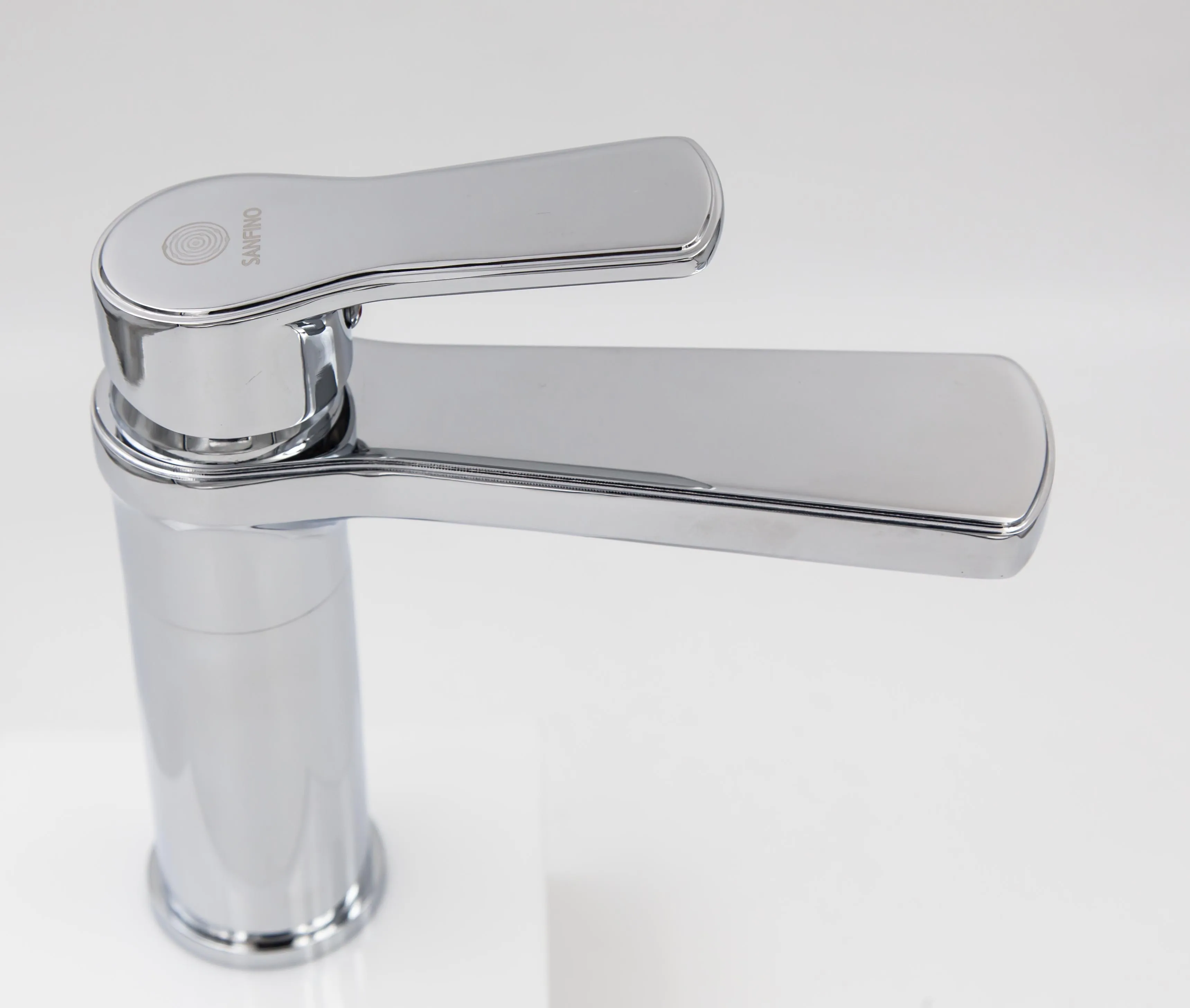 
SF-0401A SINGLE LEVER WASHBASIN MIXER BRASS BASIN MIXER CHROMED 