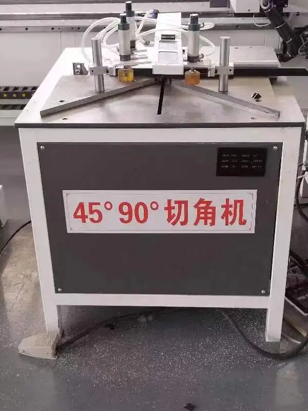 Hot Sale Woodworking Machinery Pneumatic Circular Saw Machine 90 Degree 45 Degree Vertical Aluminum Alloy Cutting Machine