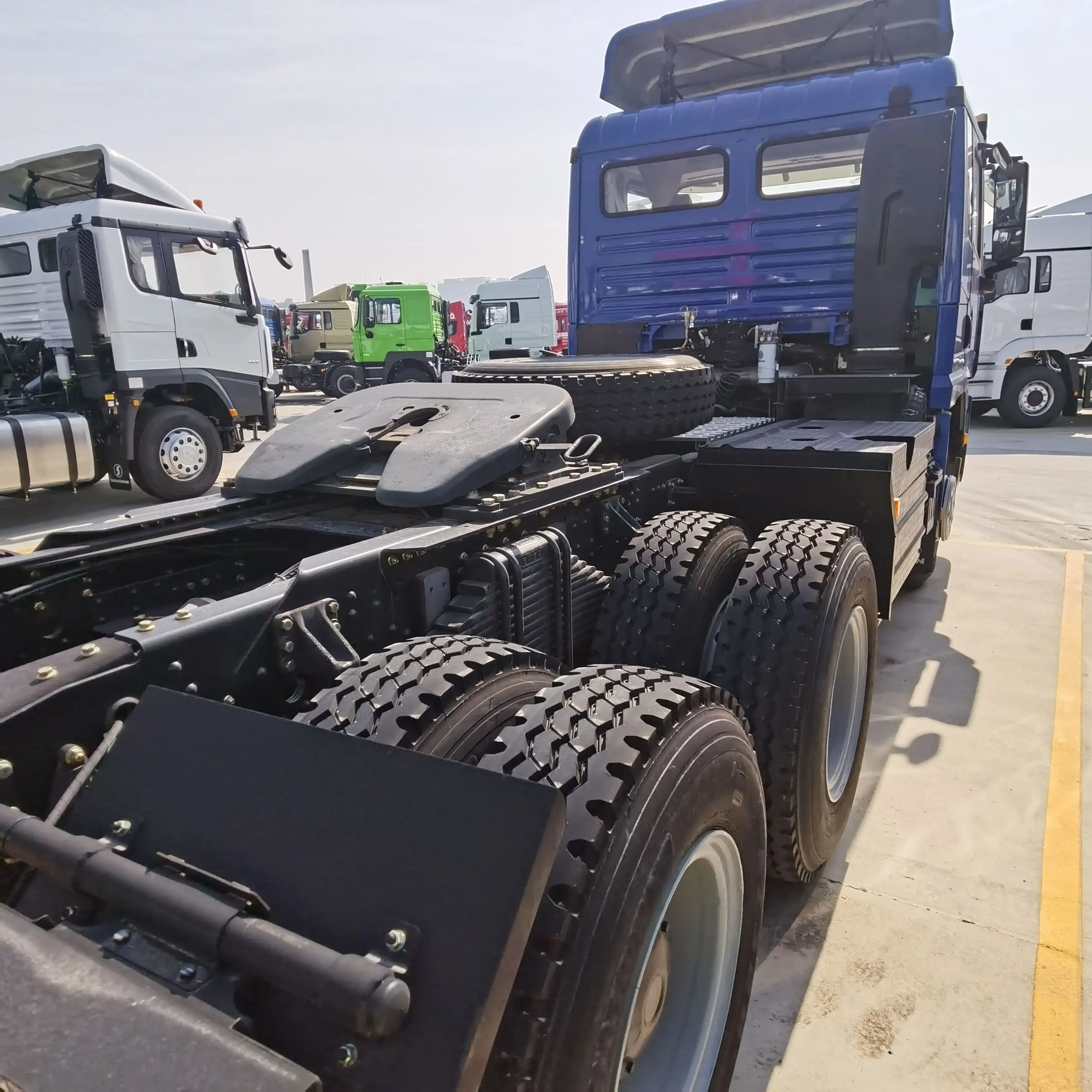 Factory sale Shacman F3000 X3000 Trailer Head 10 Wheel Used Tractor Trucks For Sale