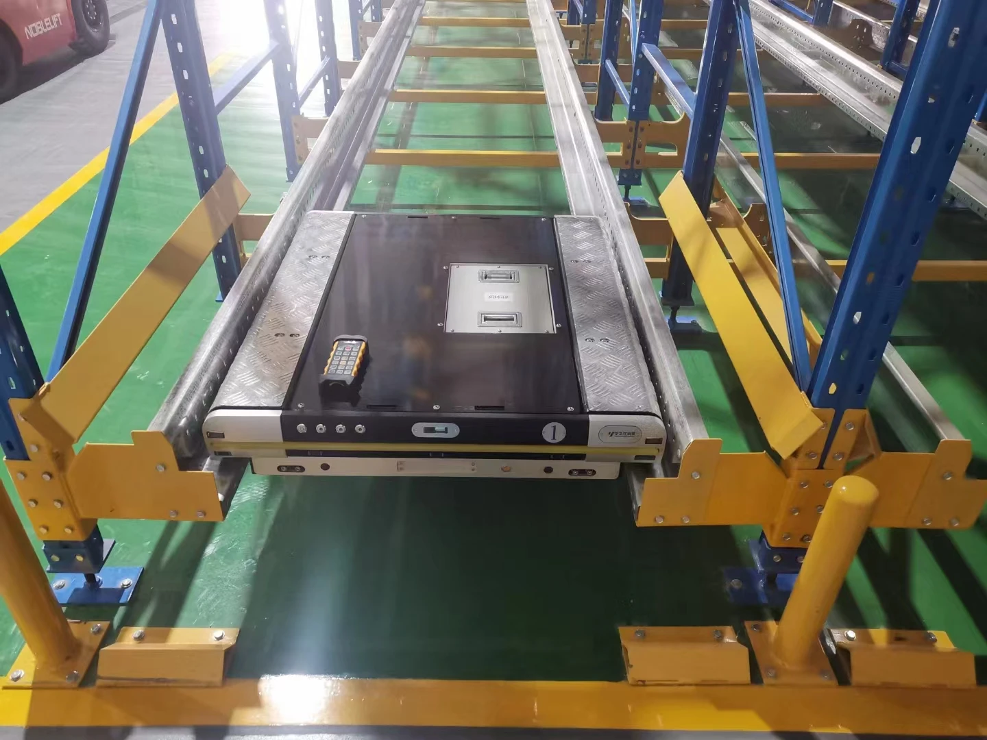 High efficiency radio shuttle pallet rack warehouse smart shelf rack heavy duty storage shelves