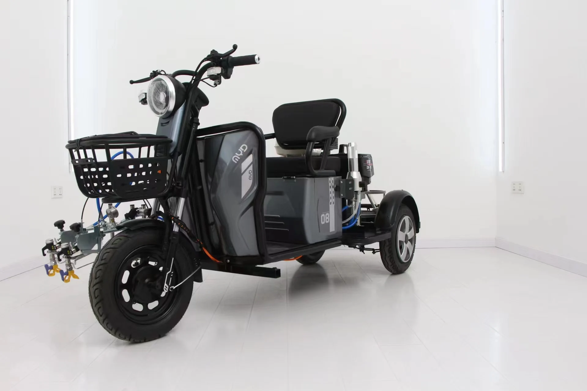 New Automatic Cold Paint Road Line Marker Machine High Efficiency Road Marking Equipment with Core Pump and Engine Components