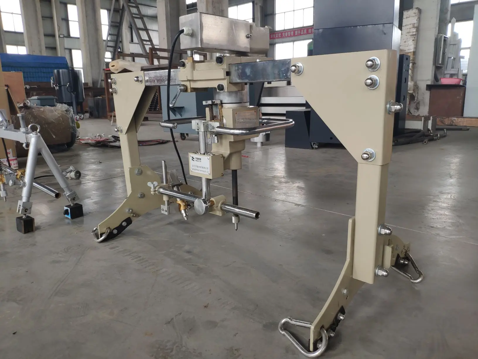 Professional Factory Supply flammable and explosive goods pipelie and oil tank portable waterjet cutting machine