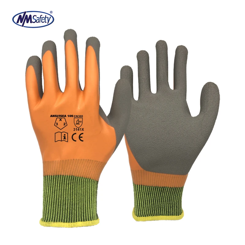 Перчатки с латексным покрытием