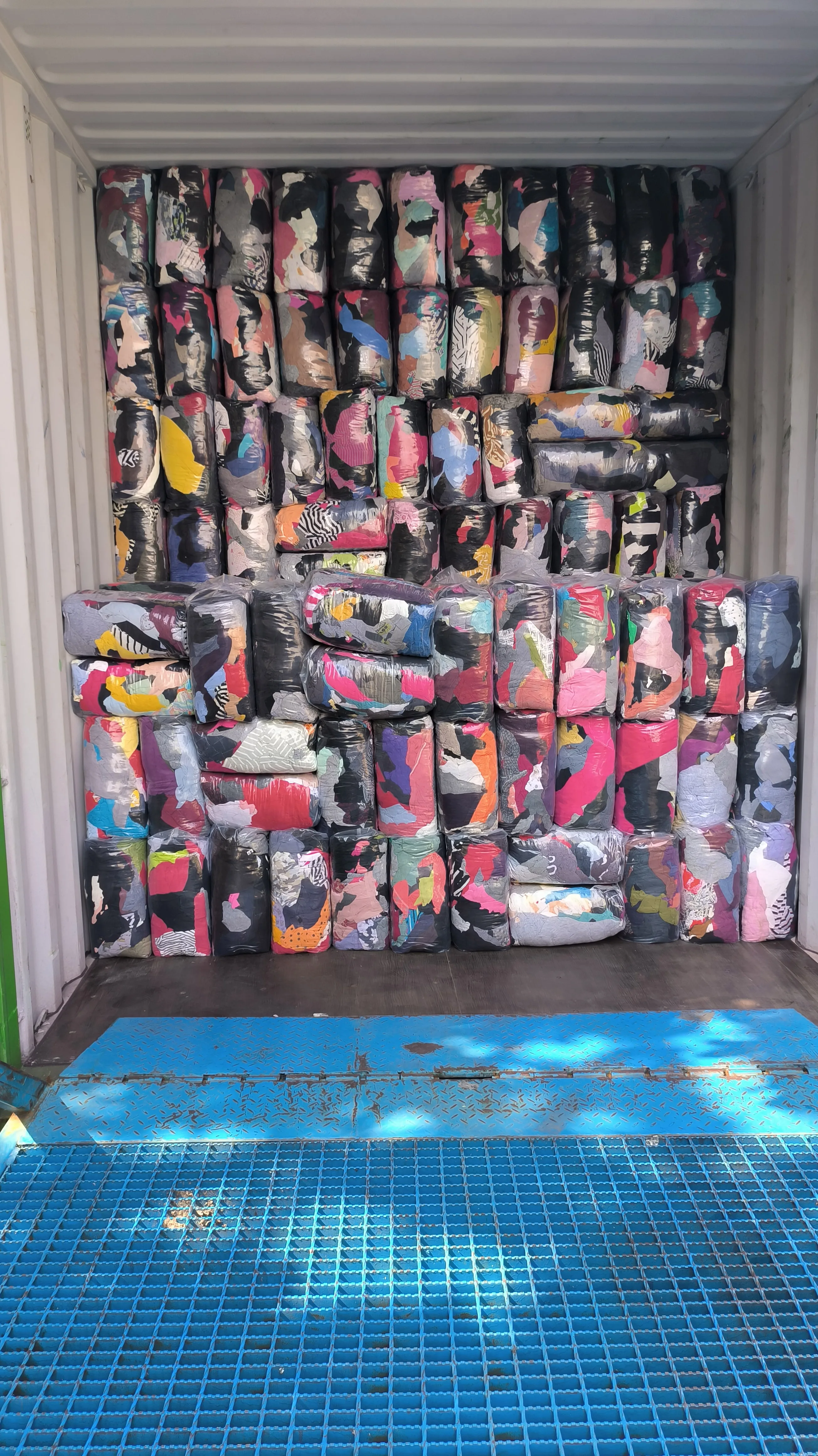 100 Cotton 10Kg 25Kg Paca De Trapo Industrial Textile Waste Multicolor Dark Color T-shirt 100% Cotton Rags for Cleaning Rags