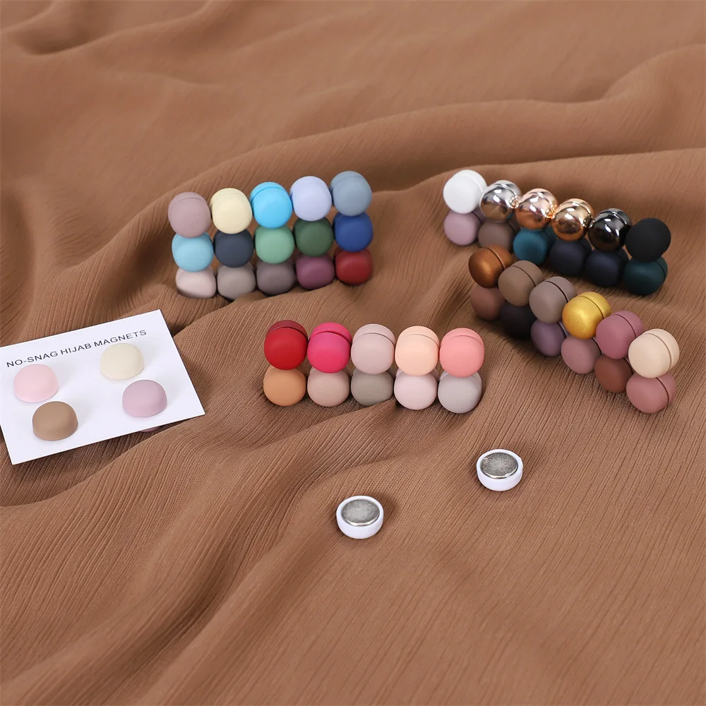 Hot Sell New Solid Color Macron Round Magnet Strong Scarf Buckle Malaysia Women Trend Hijabs Buckle Accessories Shawls Cufflinks
