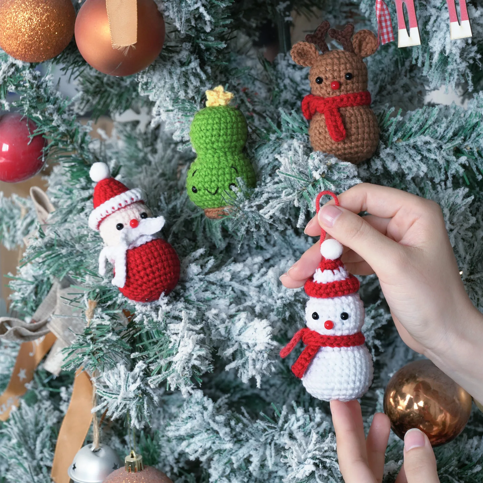 Crochet Christmas Kit for Beginners Christmas Crochet Gifts Starter Knitting Kit with Step-by-Step Video Tutorials