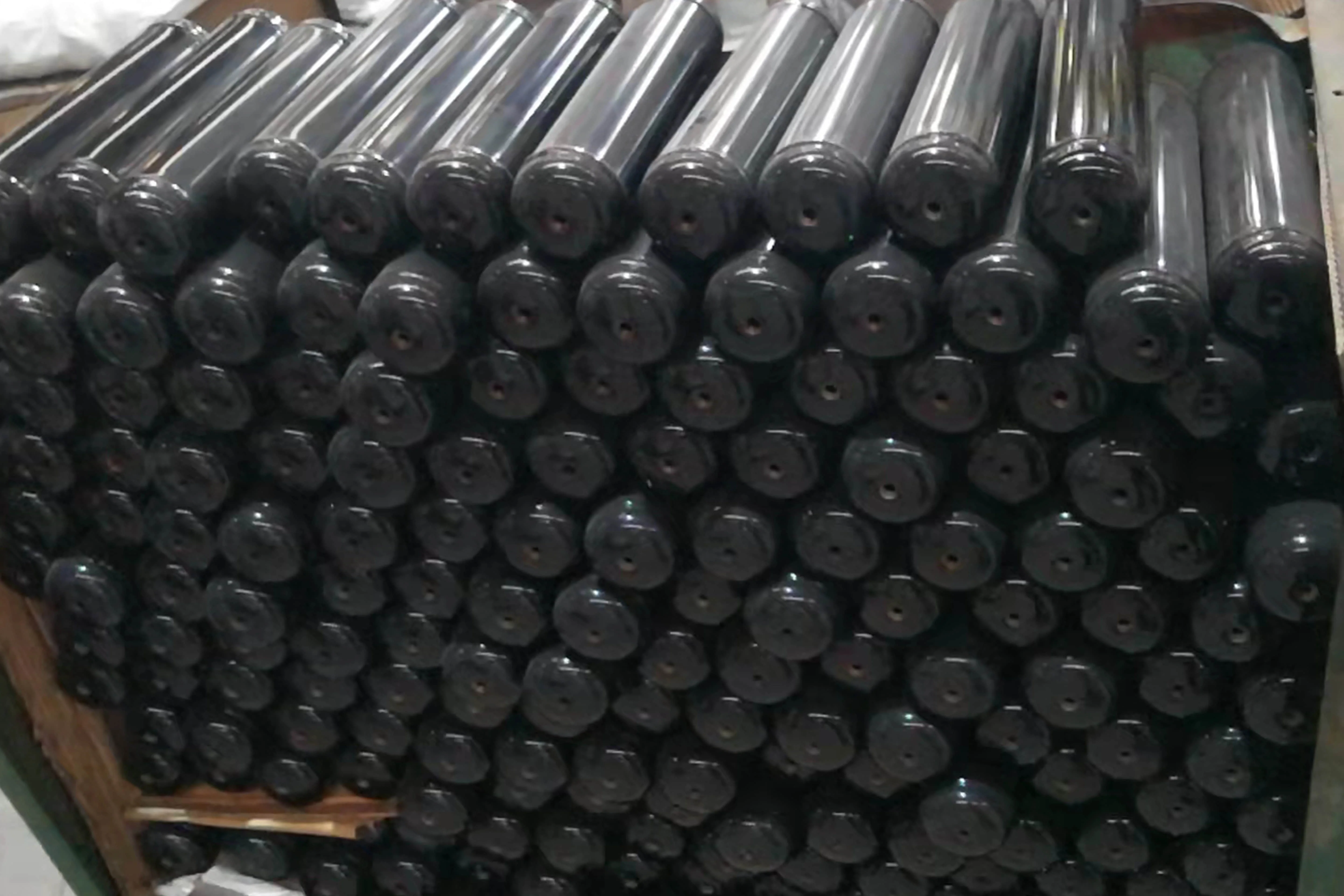 Hot sale Gas cylinders 580g 0.95L Cream charger cream charger wholesaler