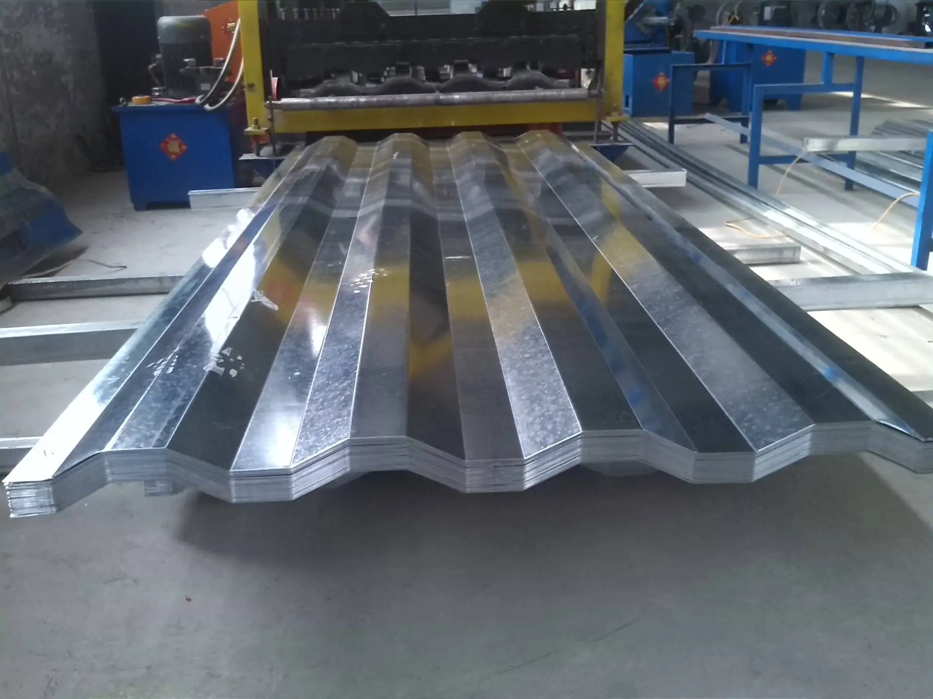 price of poly carbonate roofing sheet modern